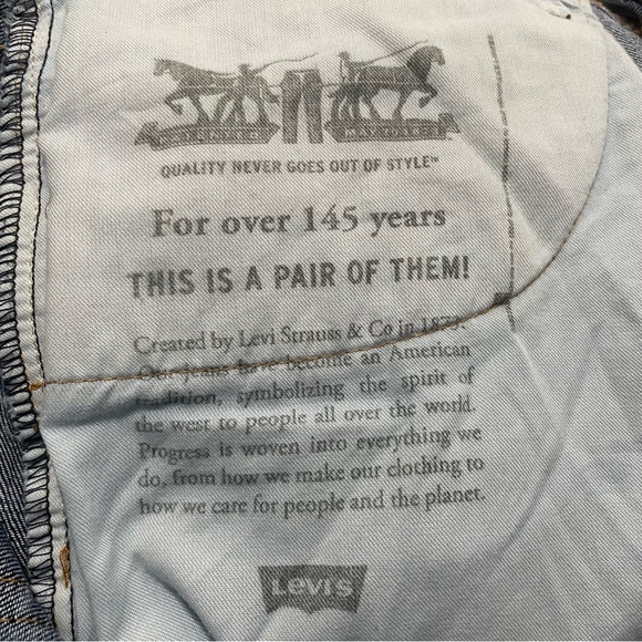 Levi's 505 Regular Straight Men's Size 40x30 Dark Wash Denim Blue Jeans - Picture 11 of 11